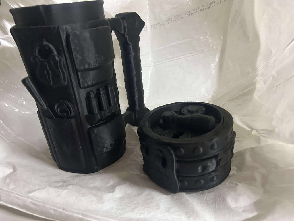 Rouge Mug and Dice Box set MM